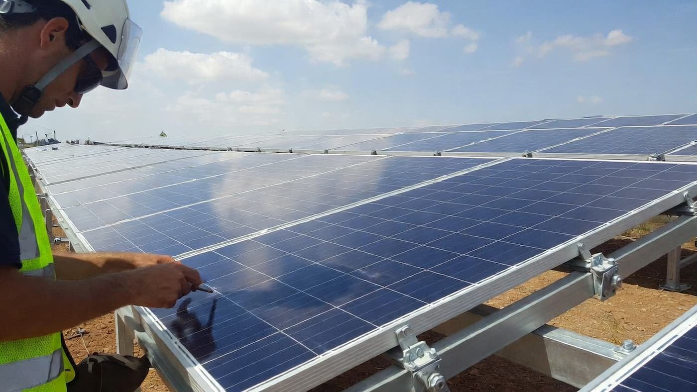 Mantenimiento de Placas Solares en España